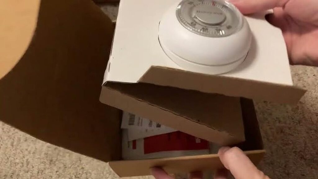 Honeywell CT87K unboxing